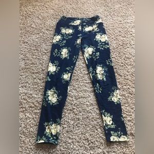 Lularoe unicorn print navy with yellow ivory roses os
